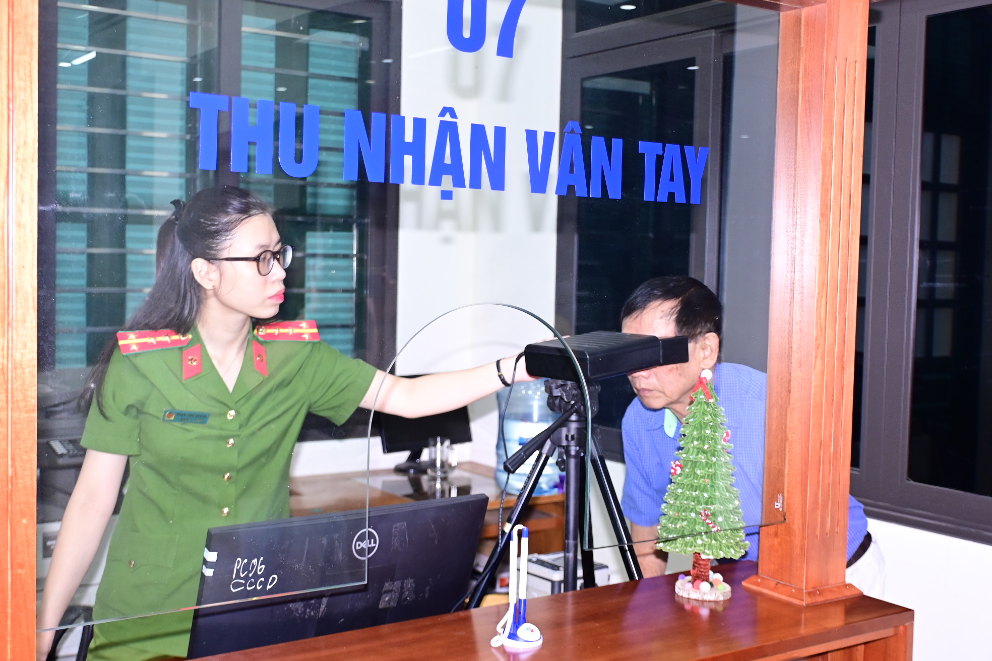 Cảnh giác thủ đoạn mạo danh nhân viên ngân hàng “hỗ trợ” xác thực sinh trắc